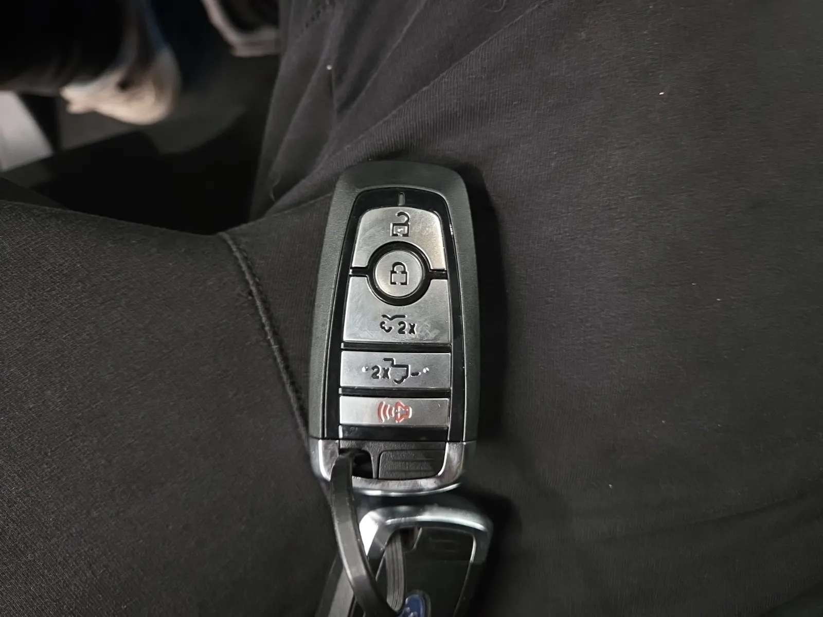 Keys/Fobs/Manual Photo