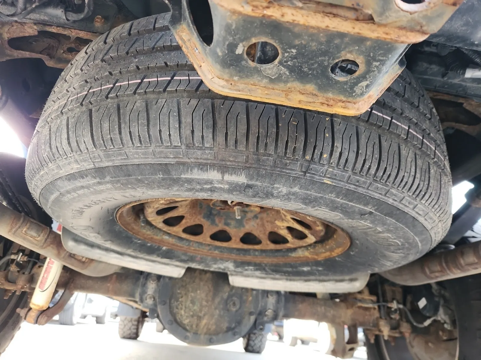 Spare Tire & Wheel Photo