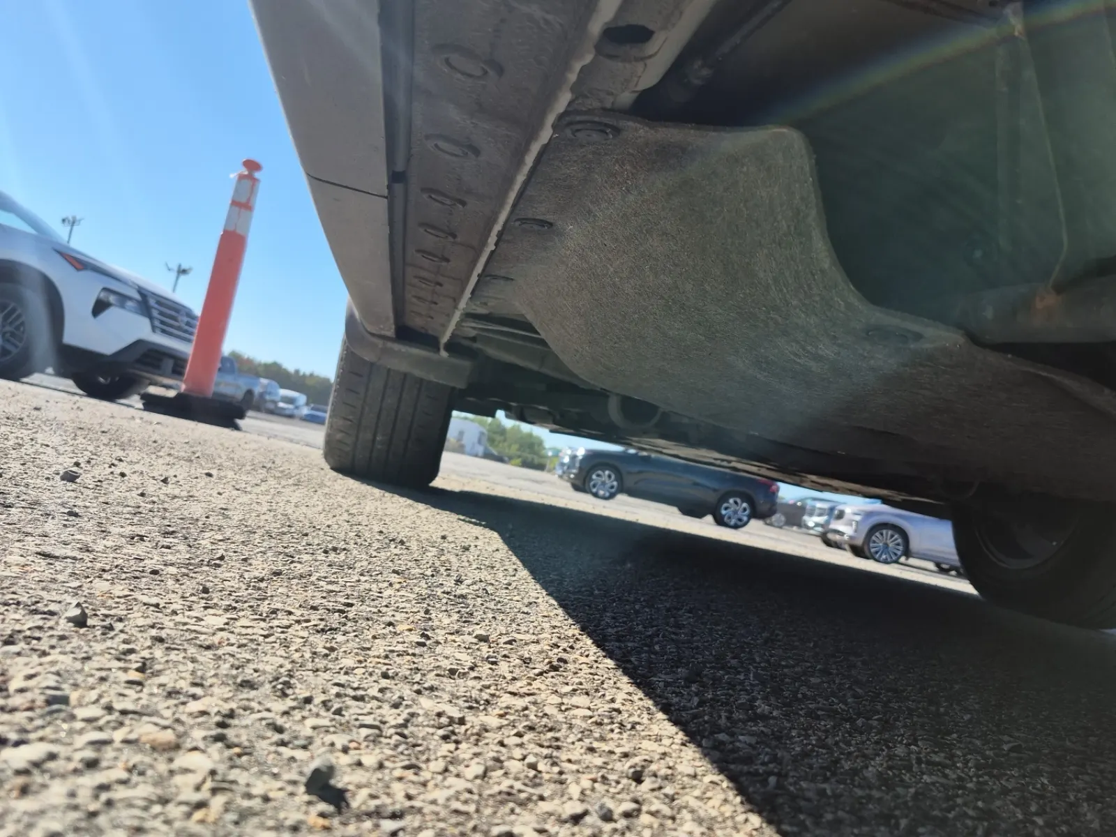 Undercarriage - Driver Photo