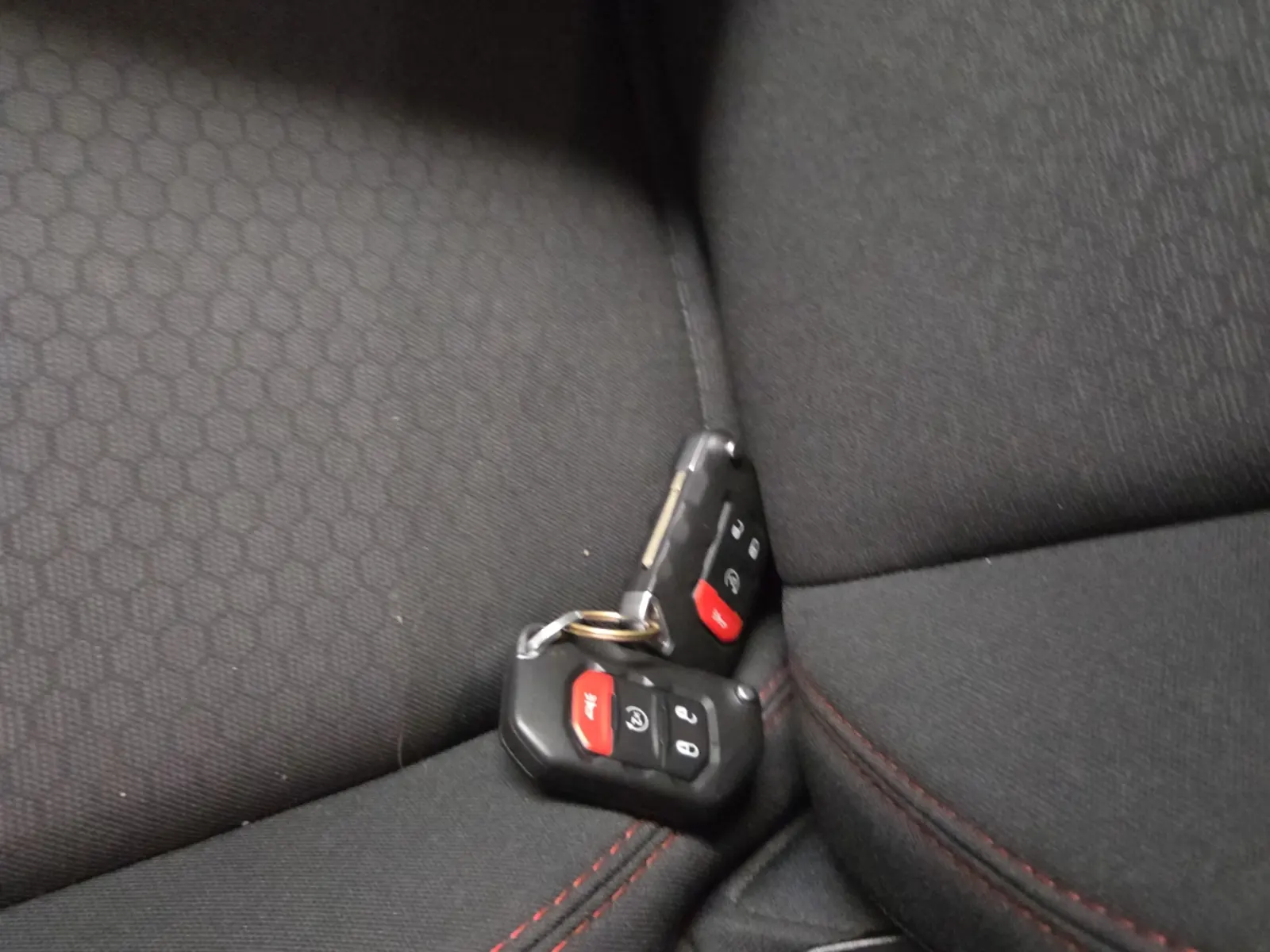 Keys/Fobs/Manual Photo