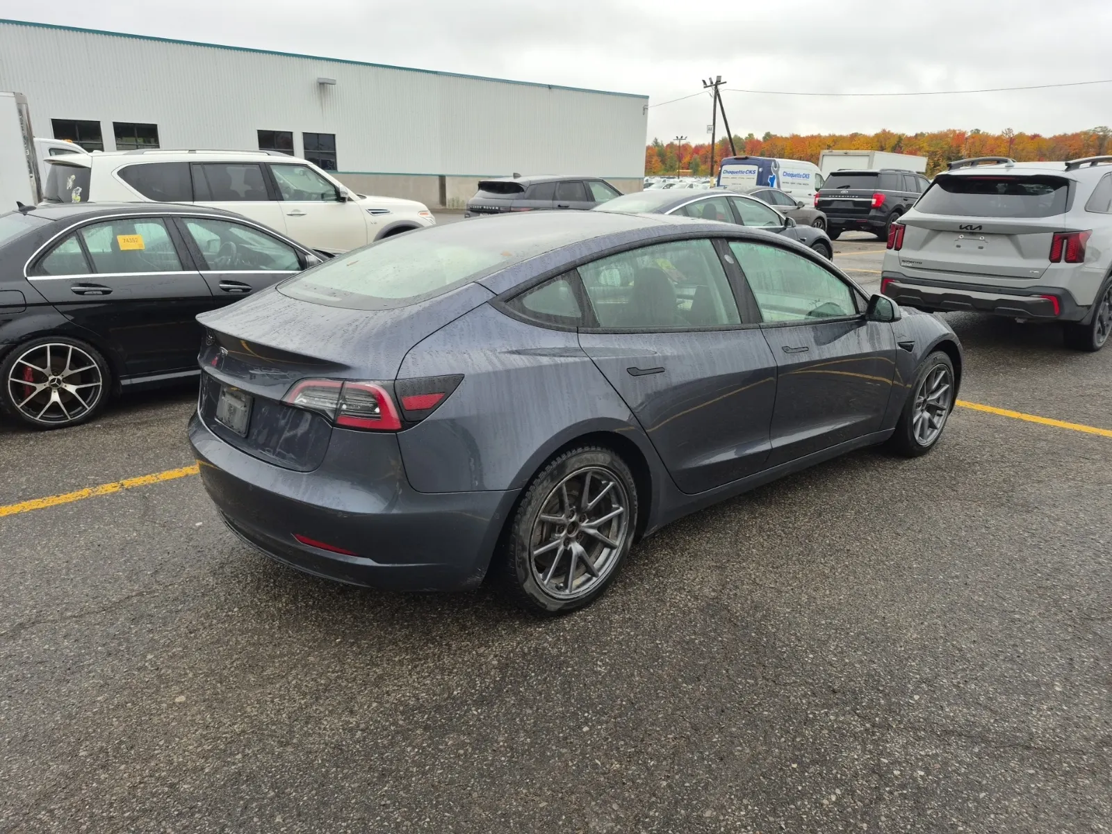 Passenger Rear 3/4 Photo