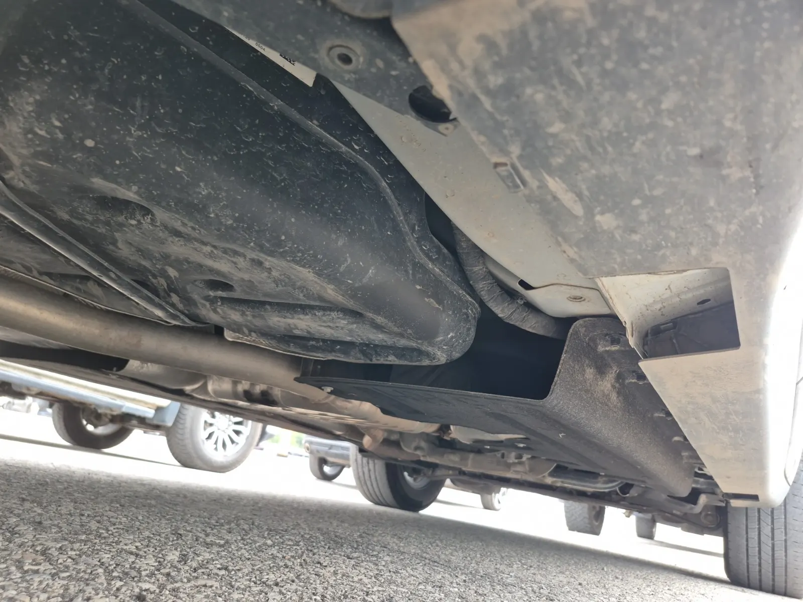 Undercarriage - Passenger Photo