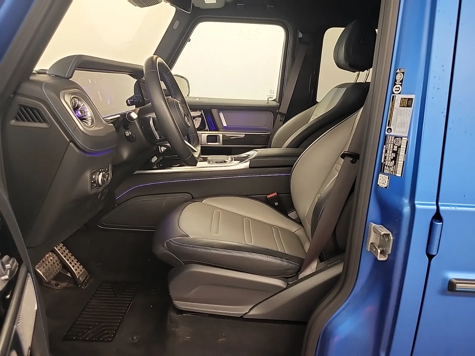 Front Interior Photo