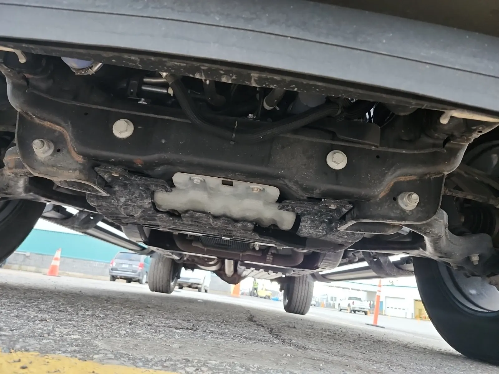Undercarriage - Front Photo