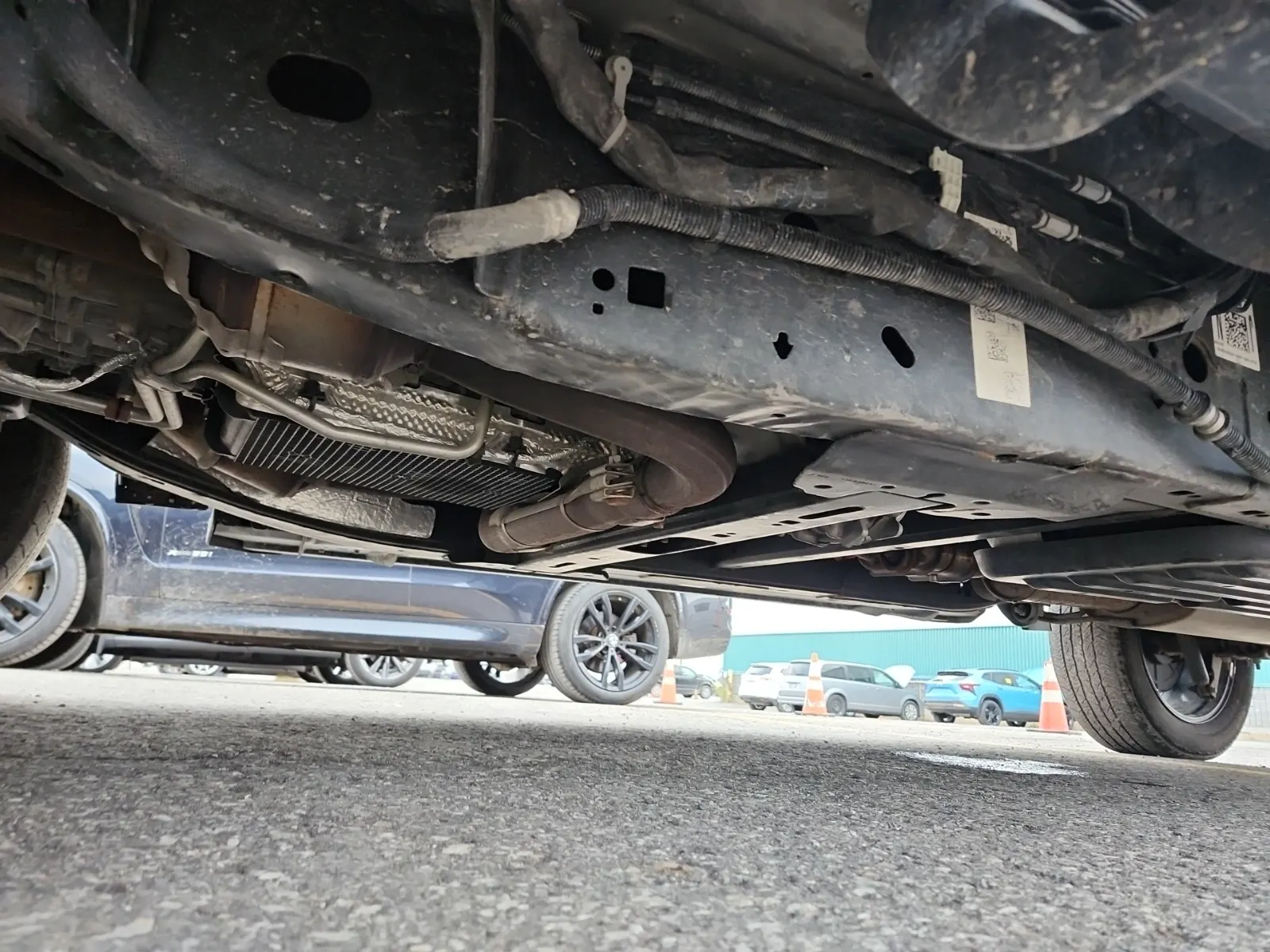 Undercarriage - Driver Photo
