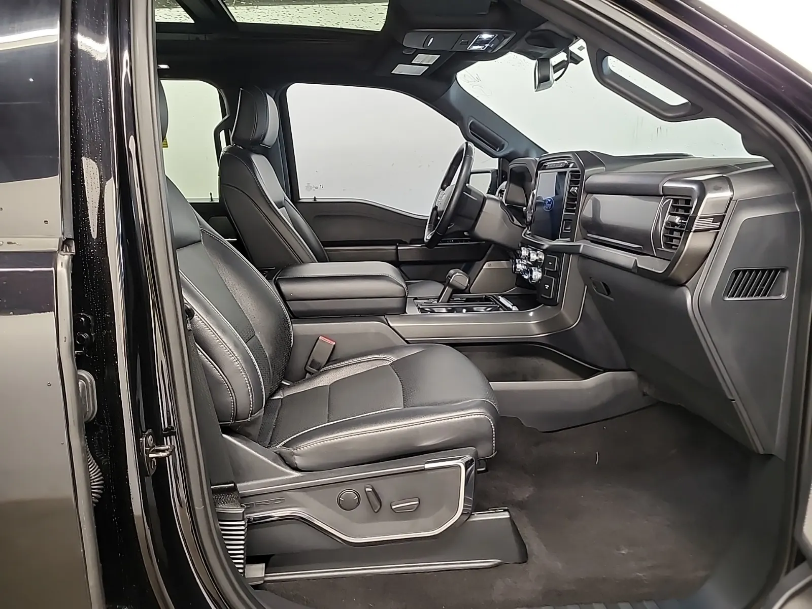 Right Side Interior Photo