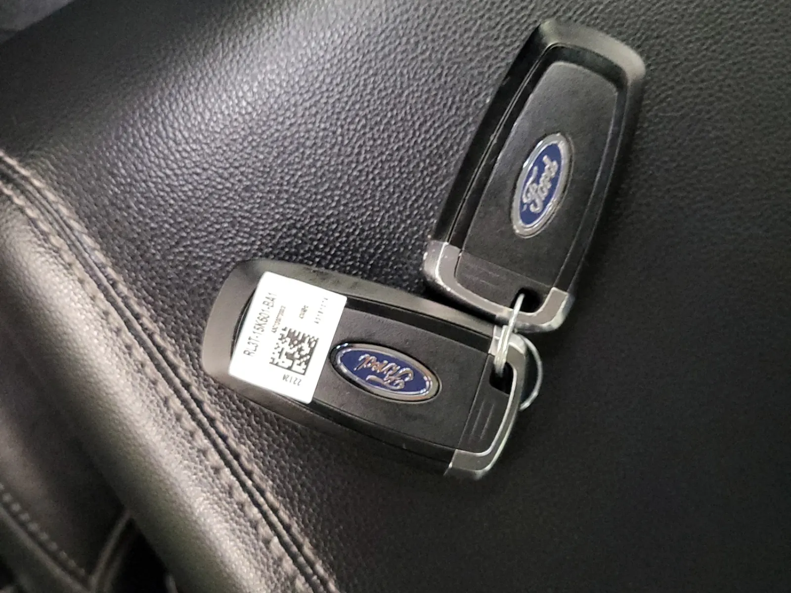Keys/Fobs/Manual Photo
