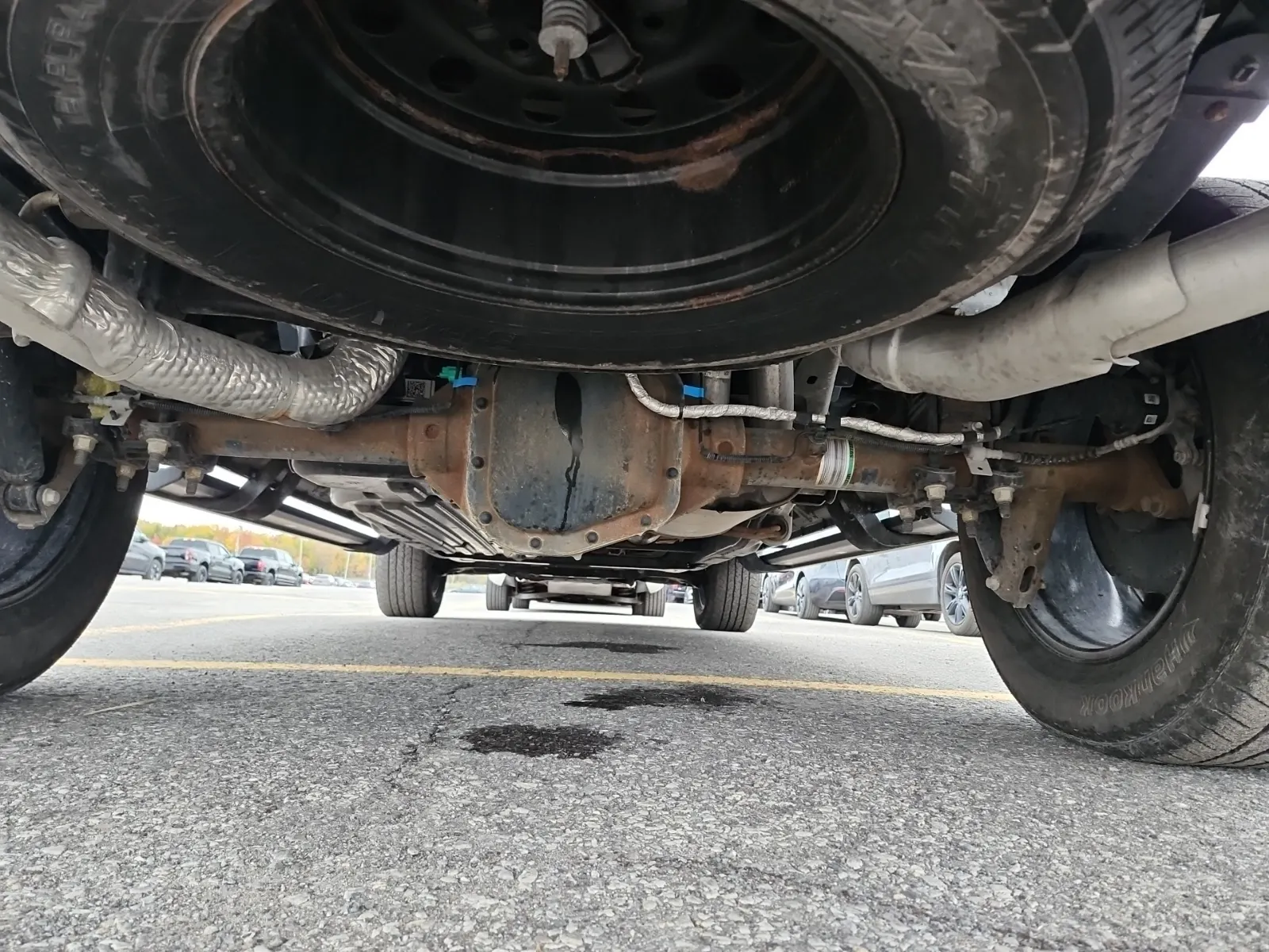 Undercarriage - Rear Photo