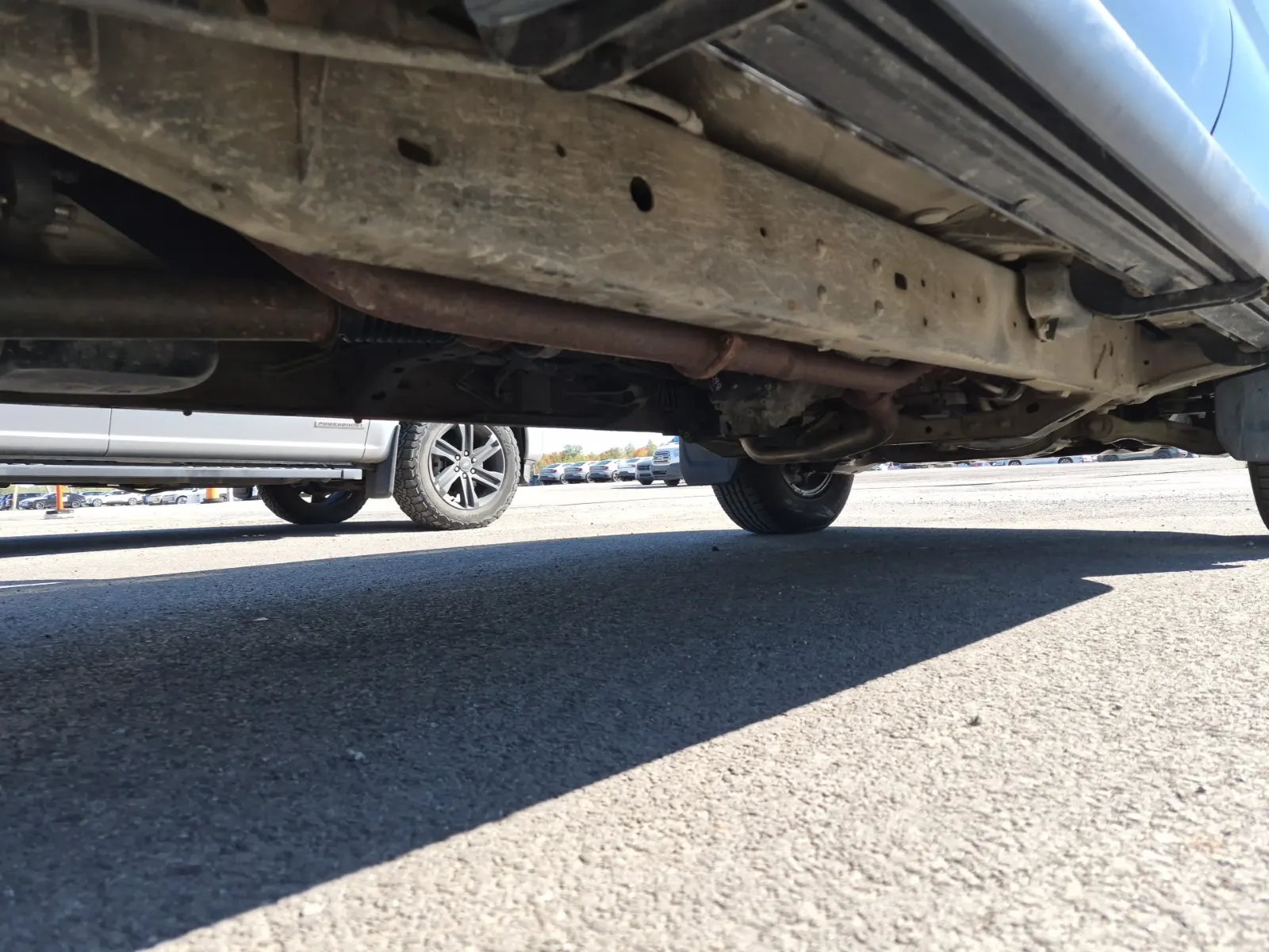 Undercarriage - Passenger Photo
