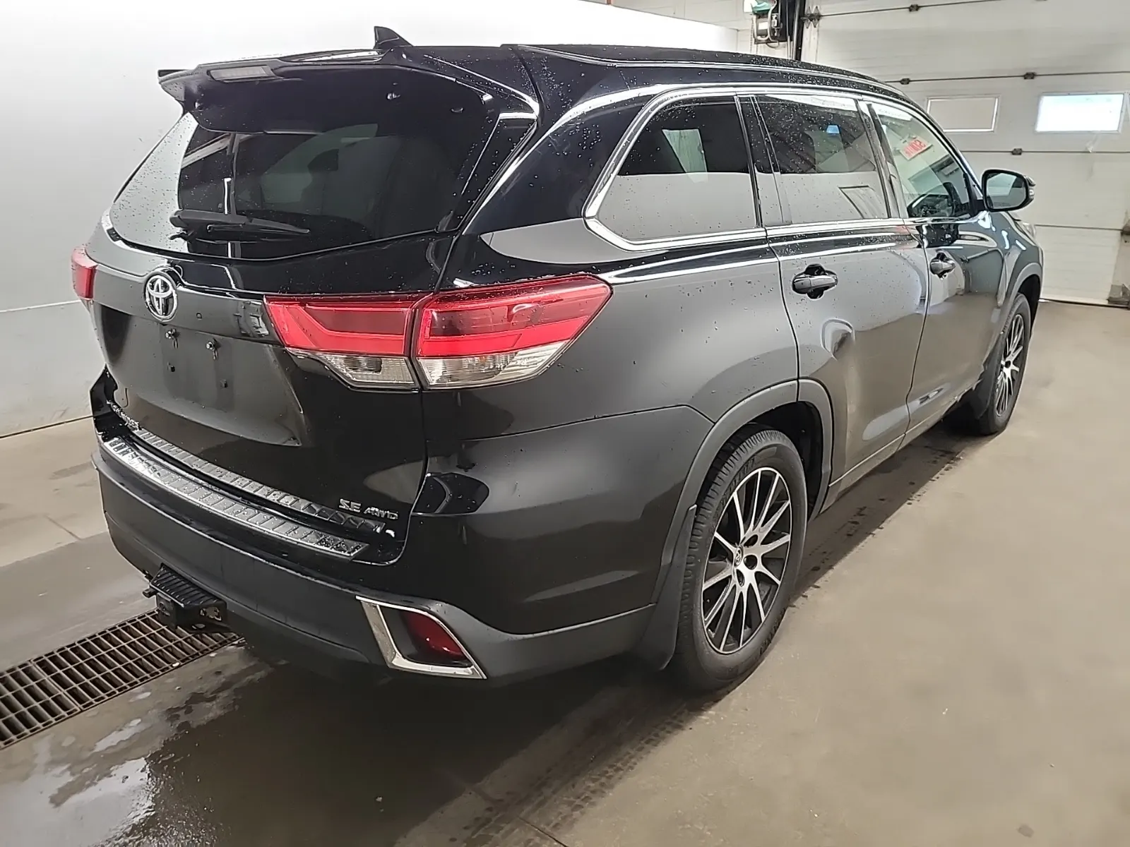 Passenger Rear 3/4 Photo