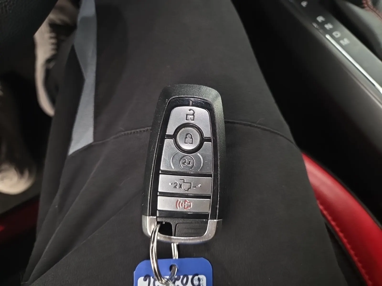 Keys/Fobs/Manual Photo