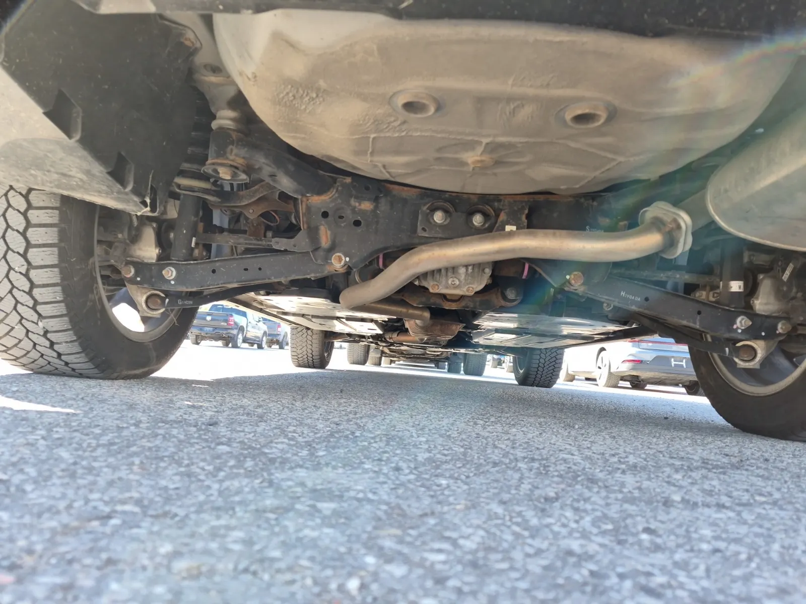 Undercarriage - Rear Photo