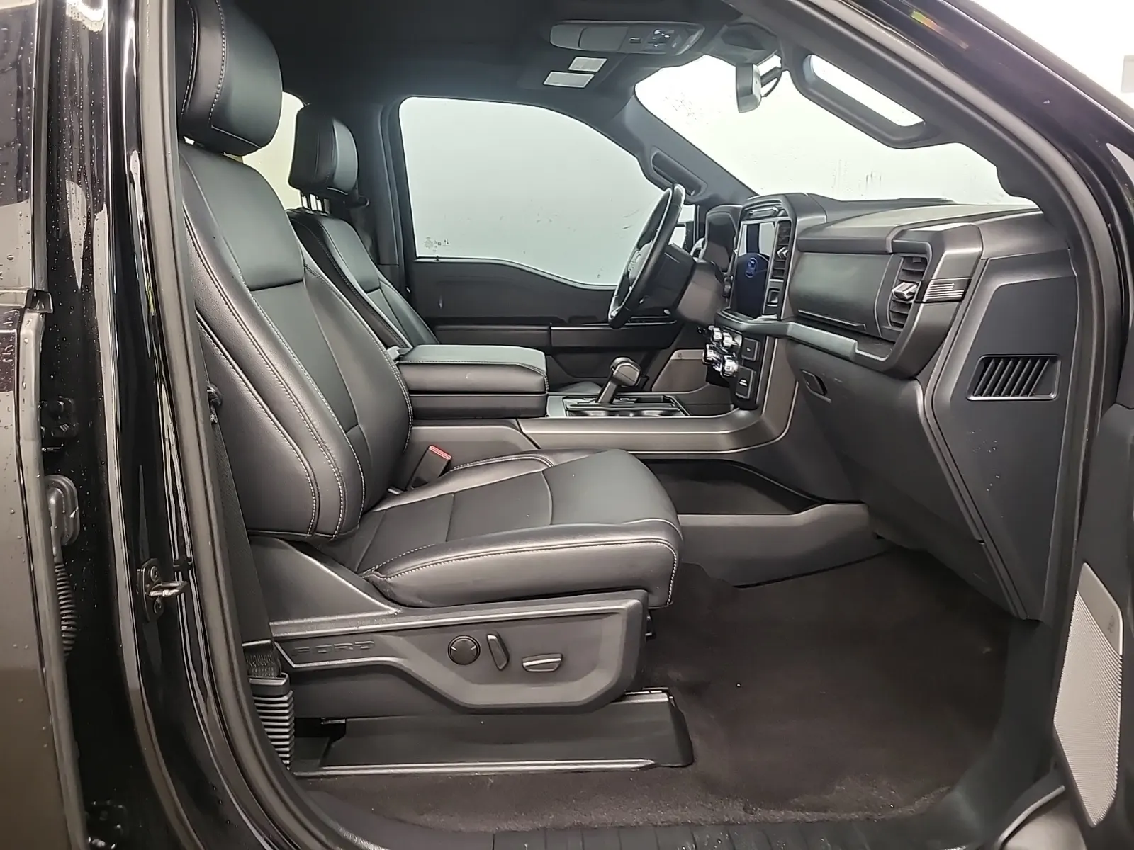 Right Side Interior Photo