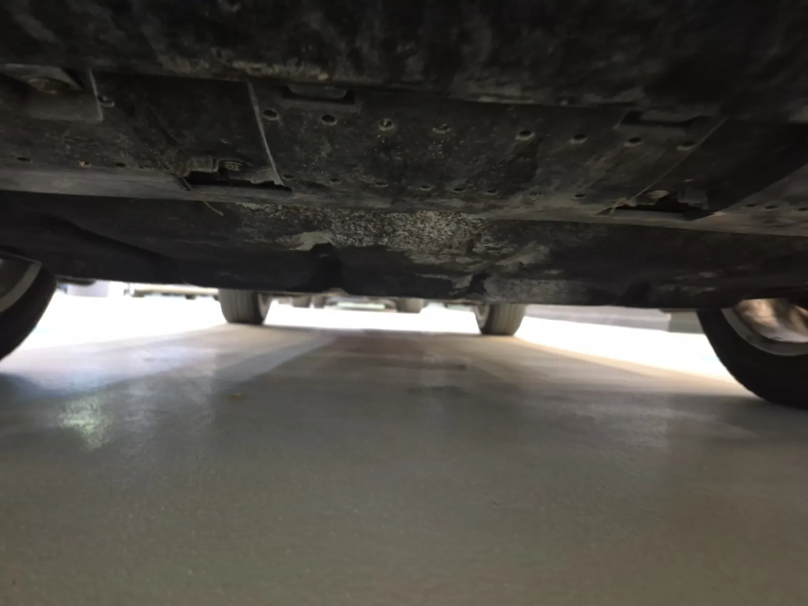 Undercarriage - Front Photo