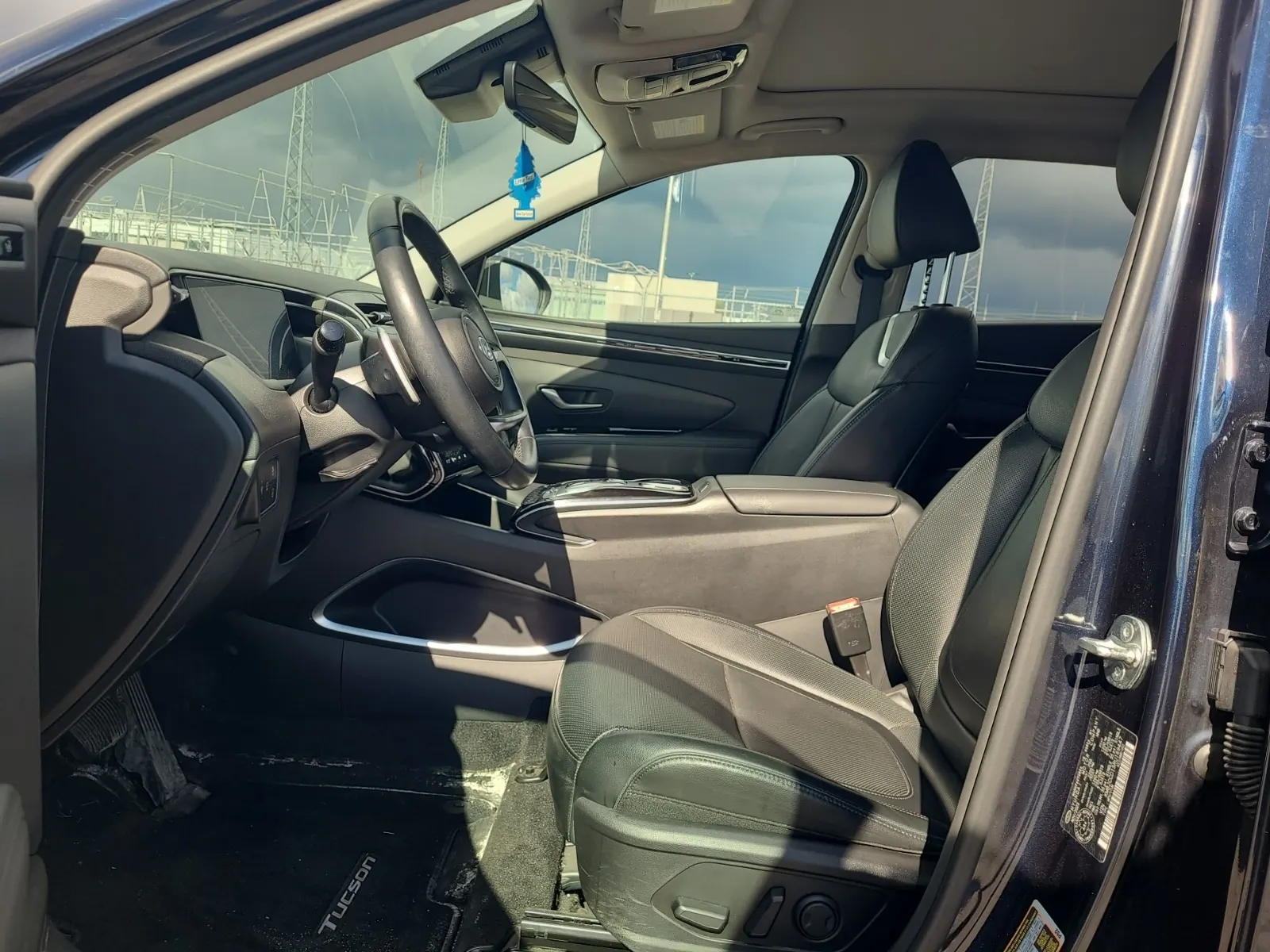 Front Interior Photo