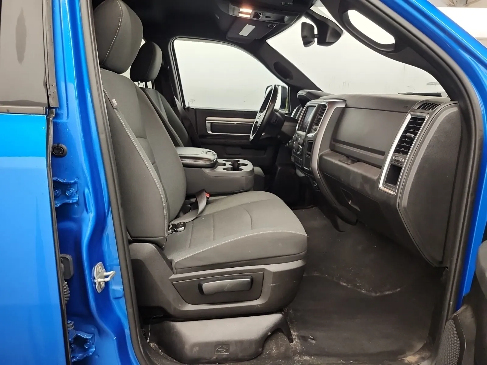 Right Side Interior Photo