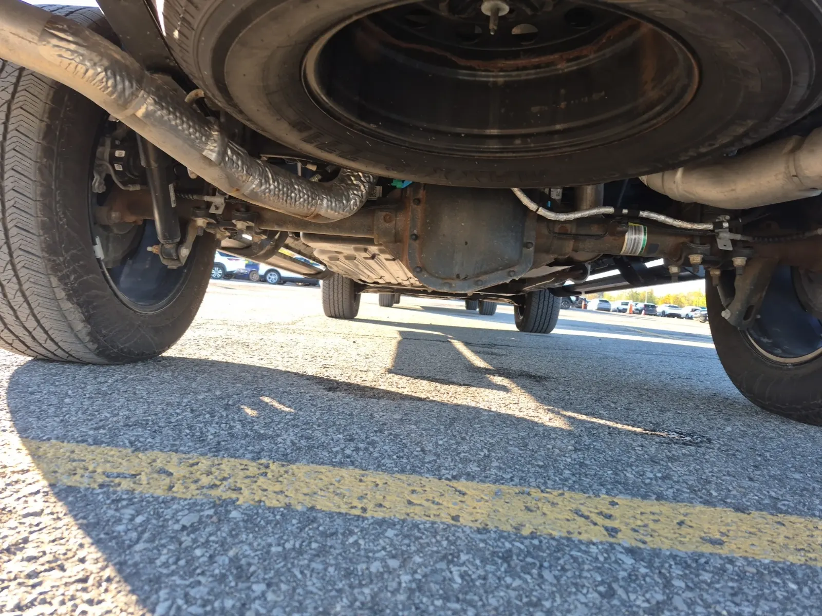 Undercarriage - Rear Photo