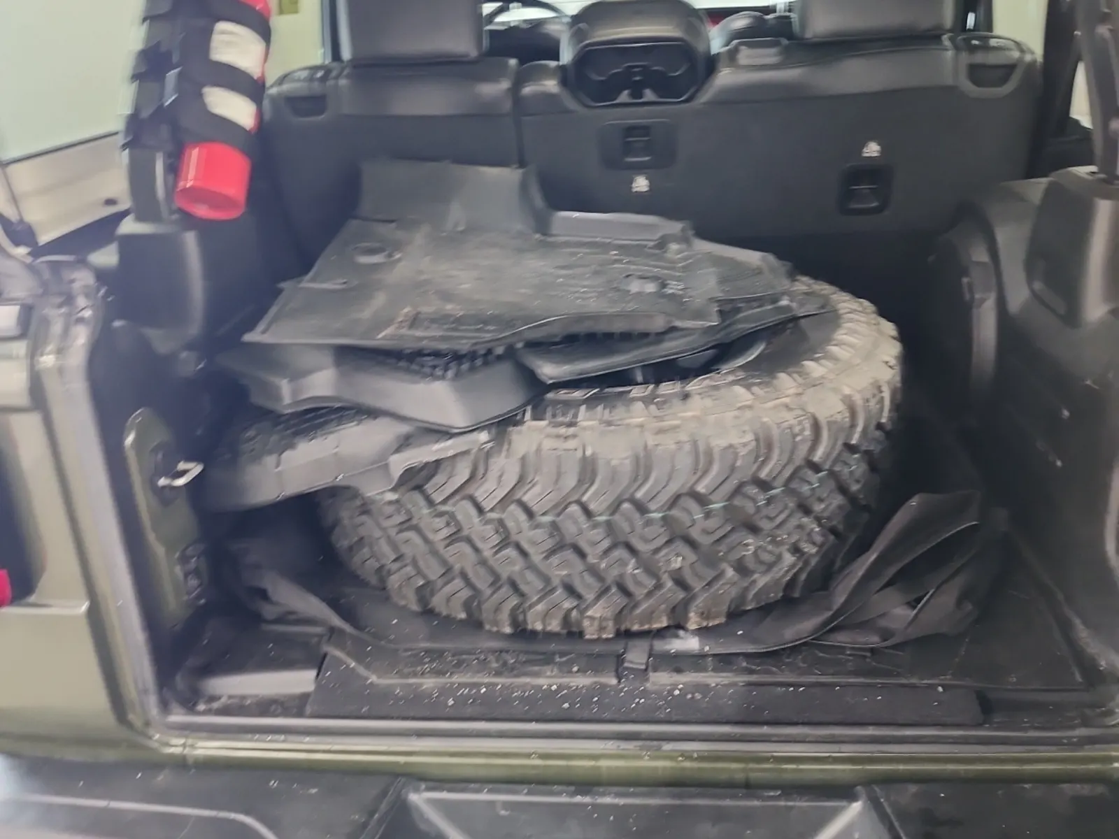 Spare Tire & Wheel Photo