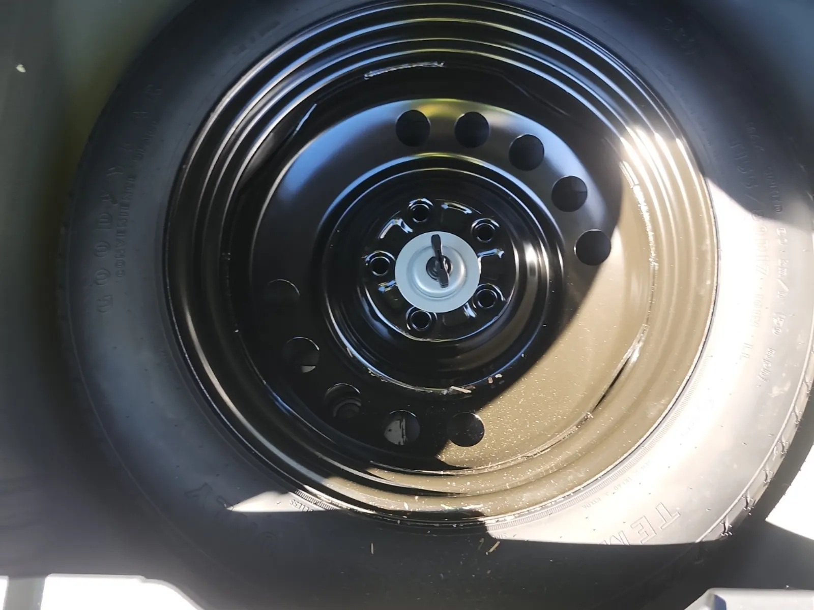 Spare Tire & Wheel Photo