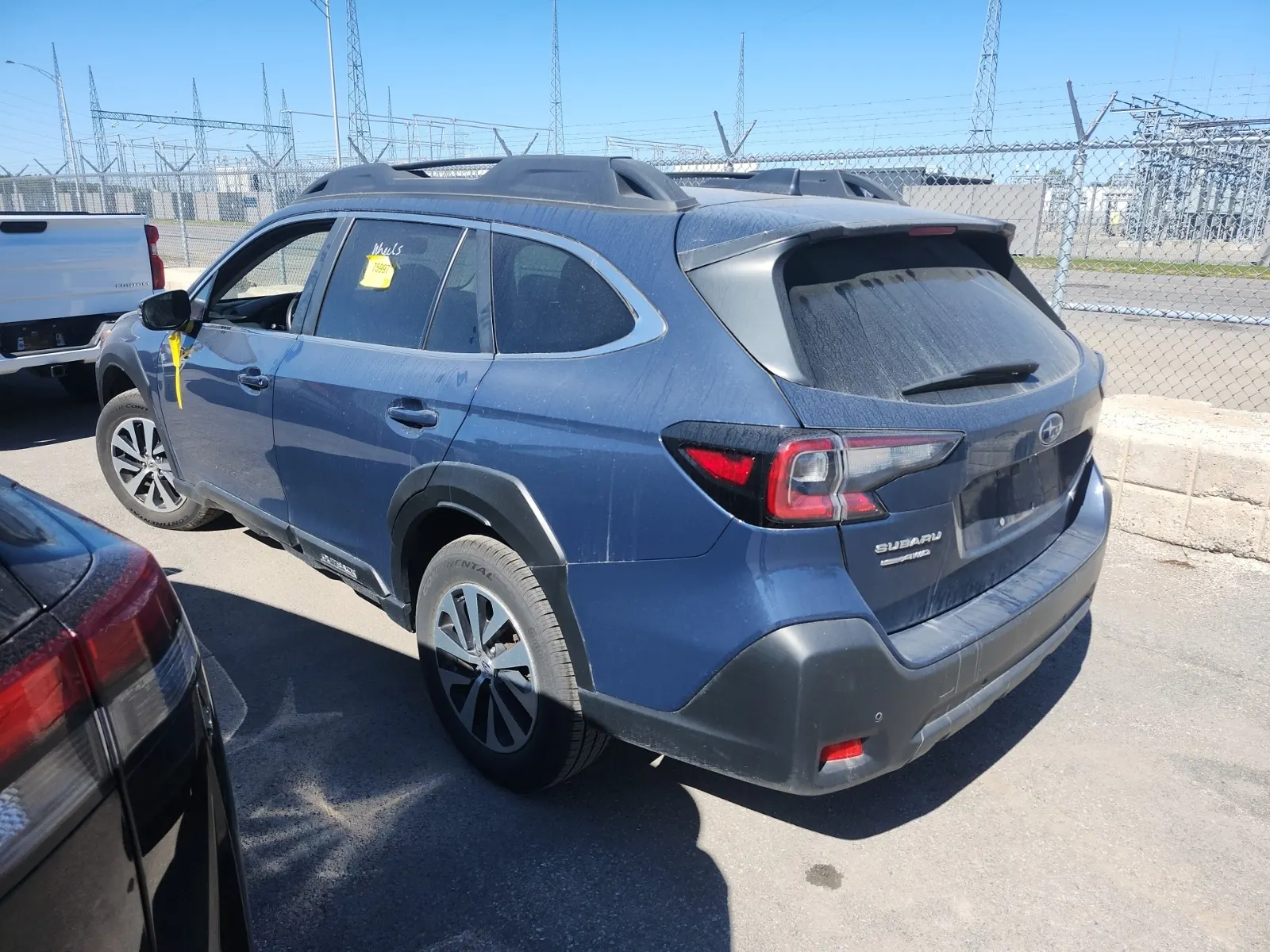 Driver Rear 3/4 Photo