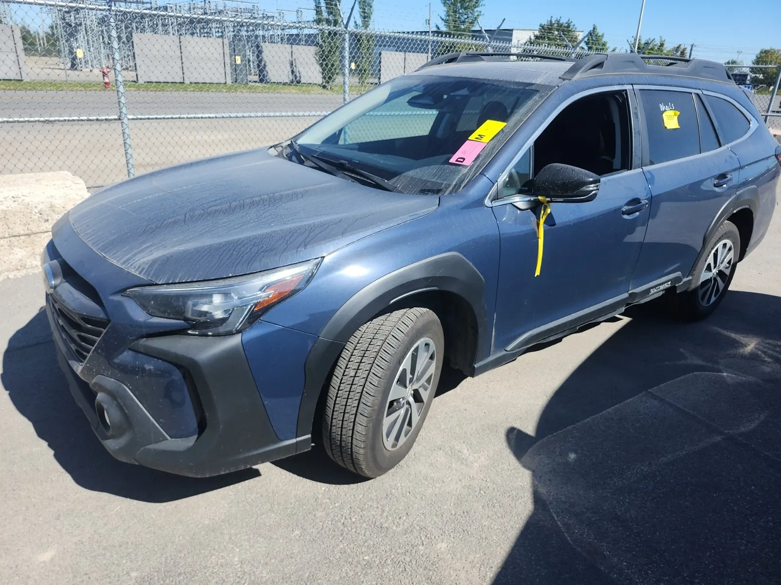 Front driver 3/4 photo