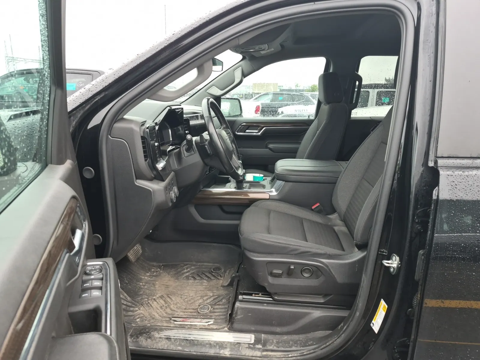 Front Interior Photo