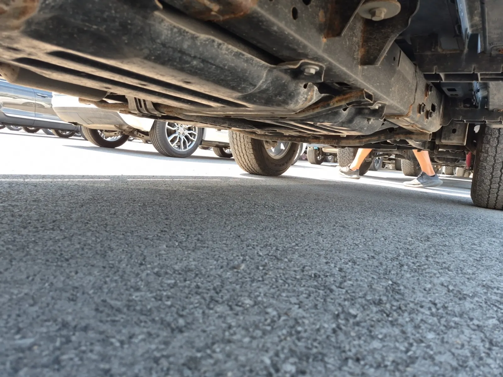 Undercarriage - Passenger Photo