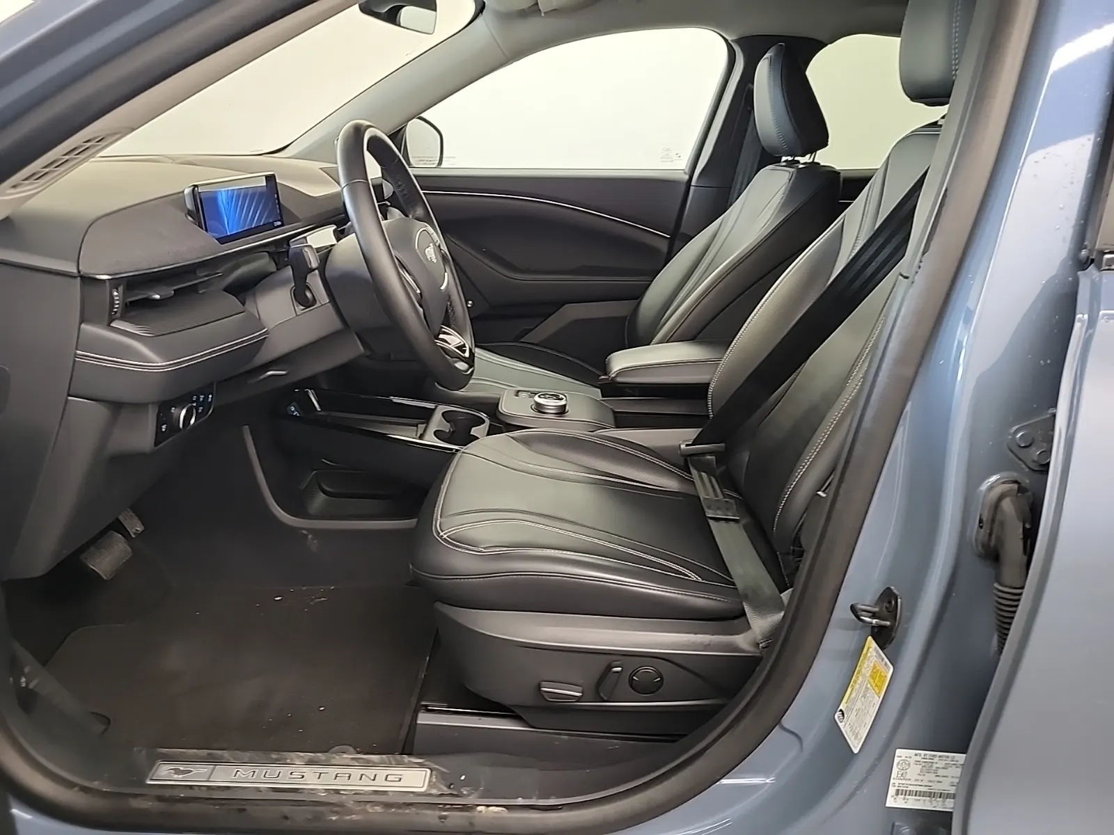 Front Interior Photo
