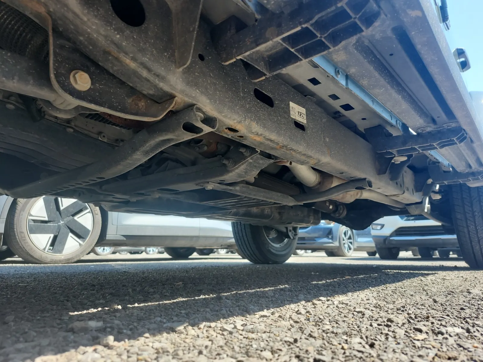 Undercarriage - Driver Photo