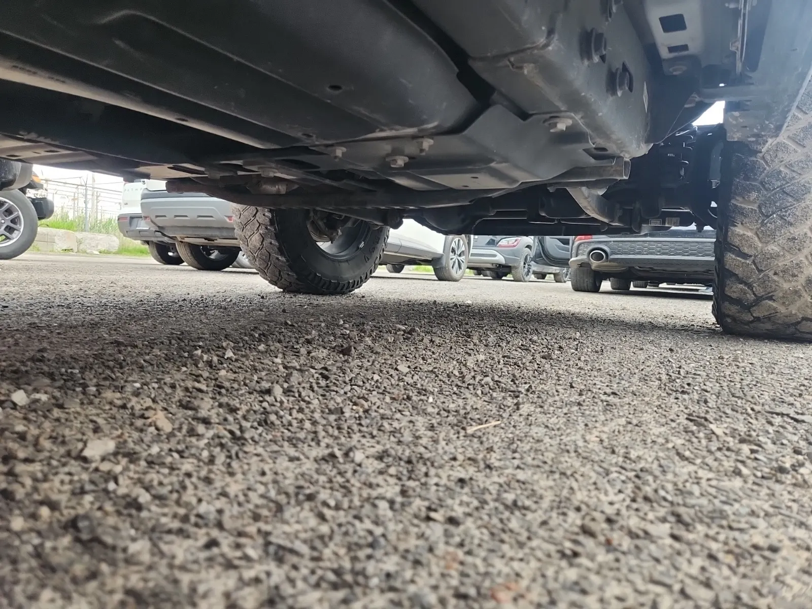 Undercarriage - Passenger Photo
