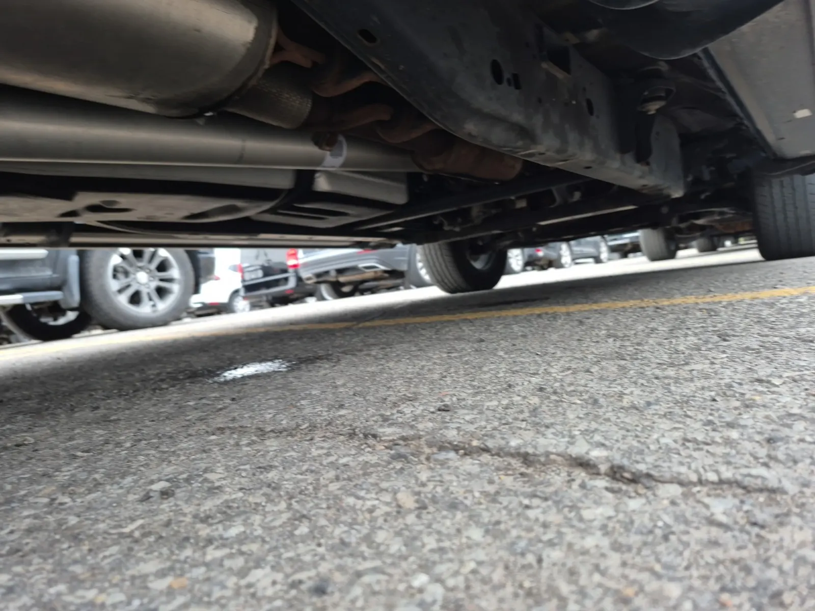 Undercarriage - Passenger Photo