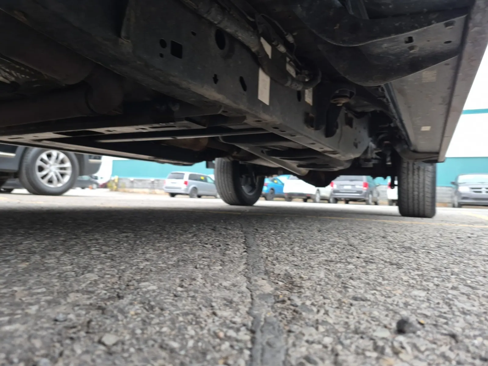 Undercarriage - Driver Photo
