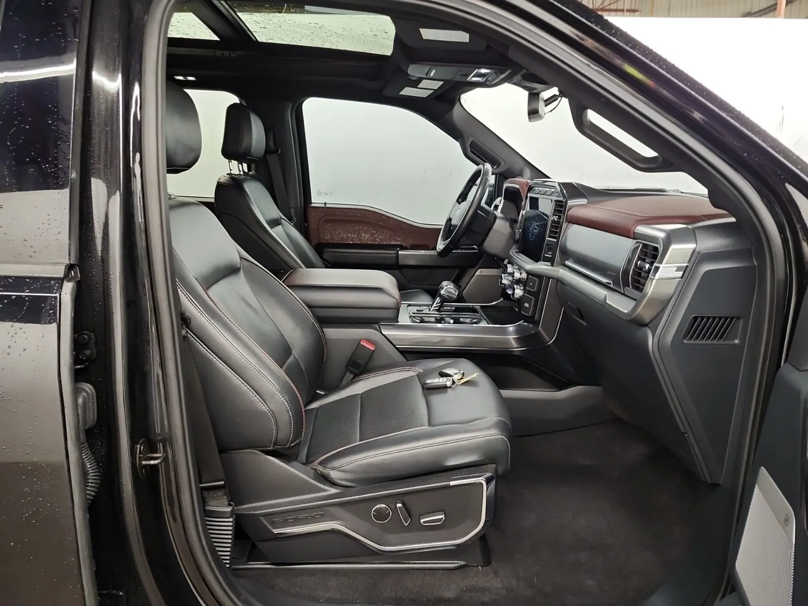 Right Side Interior Photo