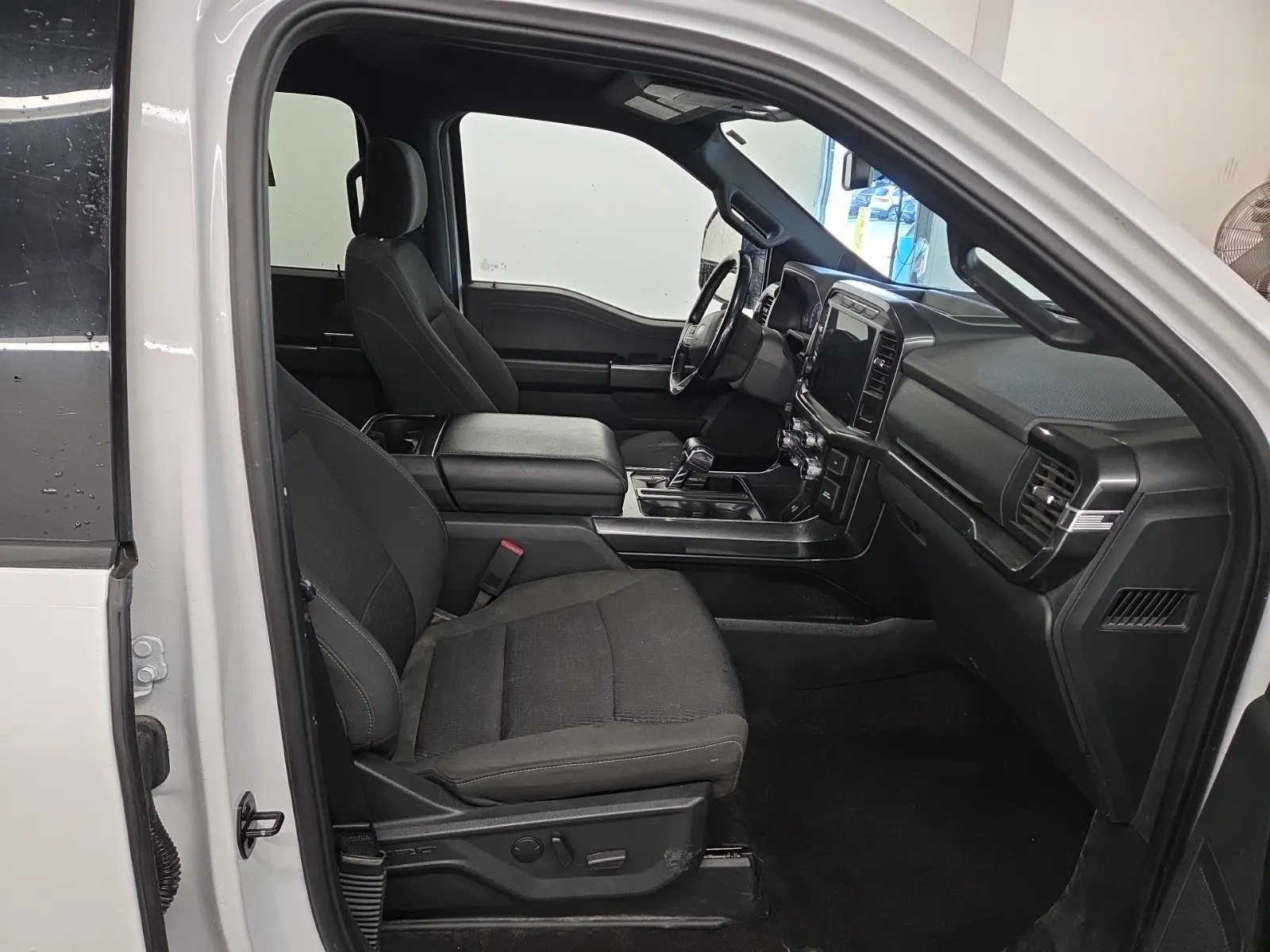 Right Side Interior Photo