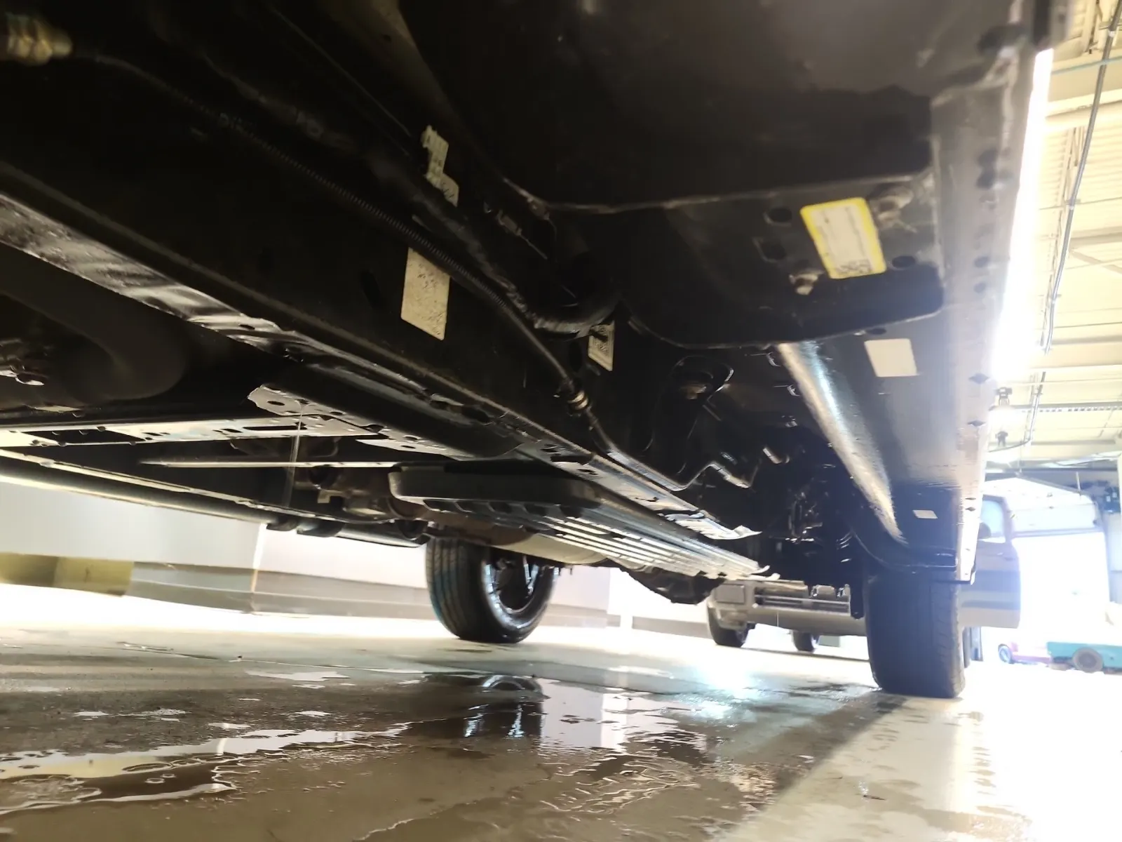 Undercarriage - Driver Photo