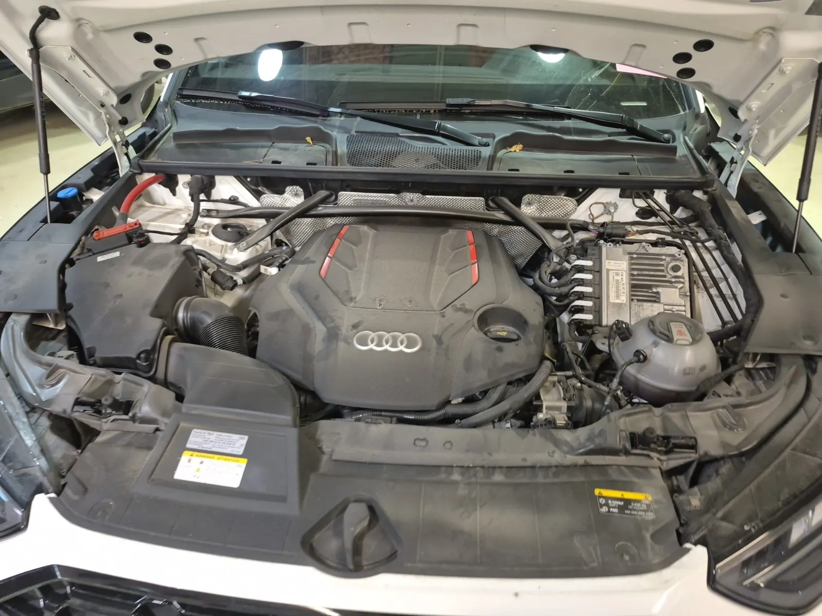 Engine Photo