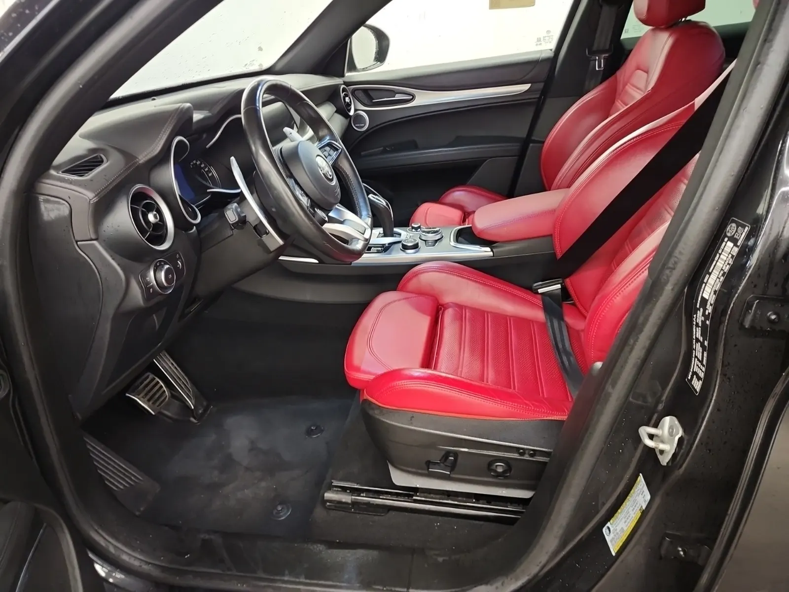 Front Interior Photo