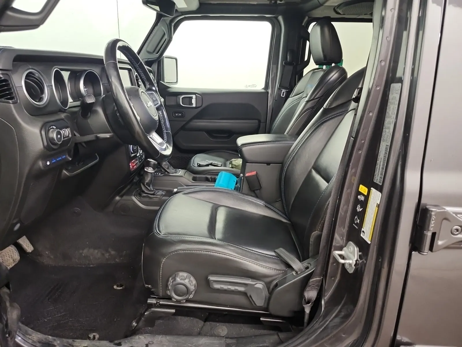 Front Interior Photo
