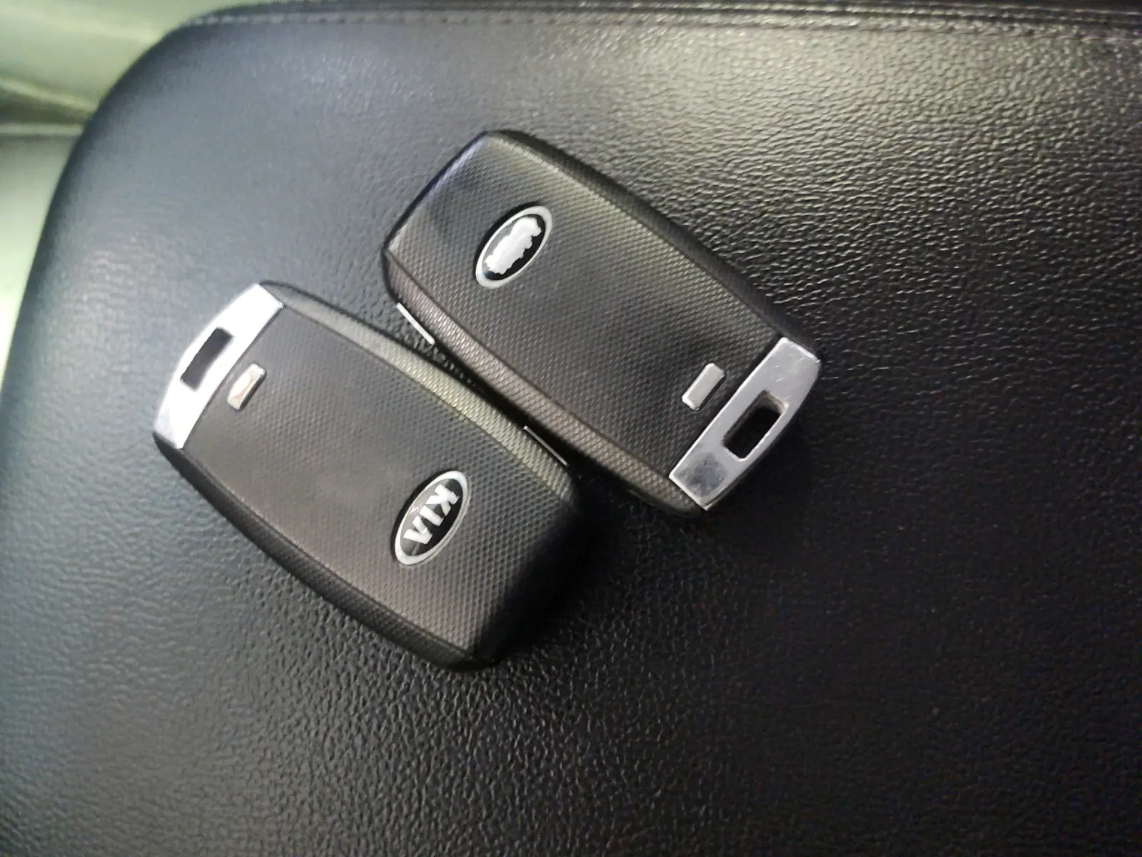 Keys/Fobs/Manual Photo