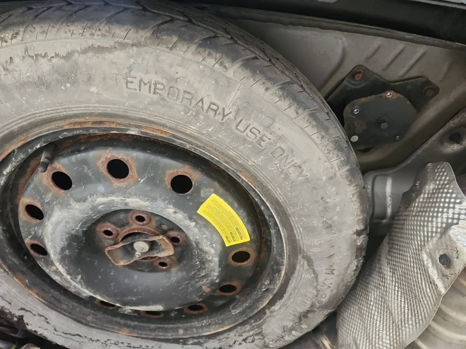 Spare Tire & Wheel Photo