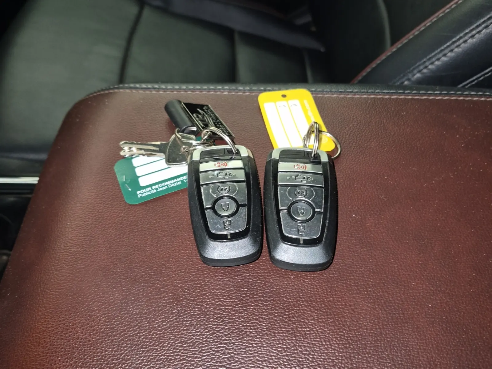 Keys/Fobs/Manual Photo