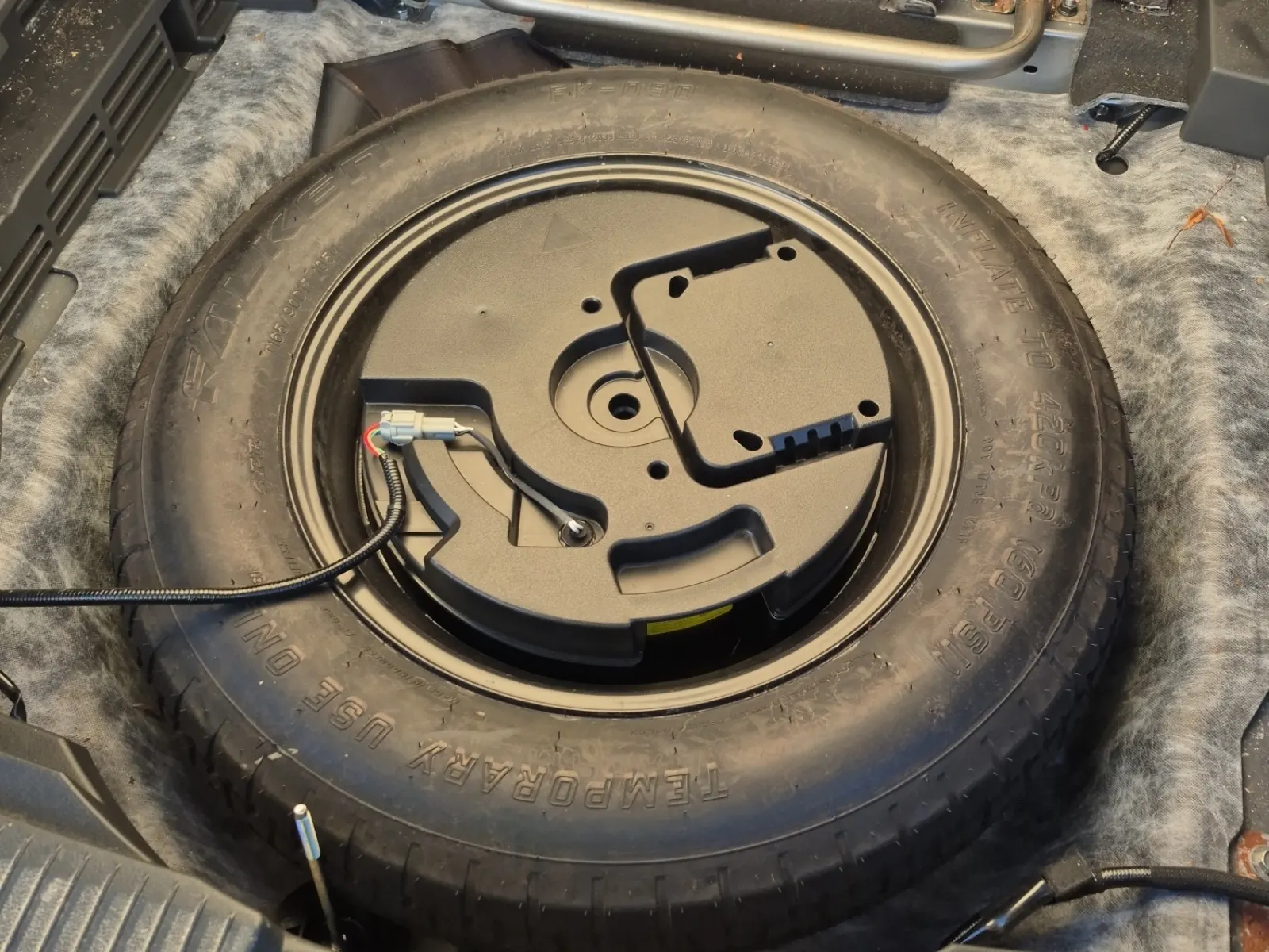 Spare Tire & Wheel Photo