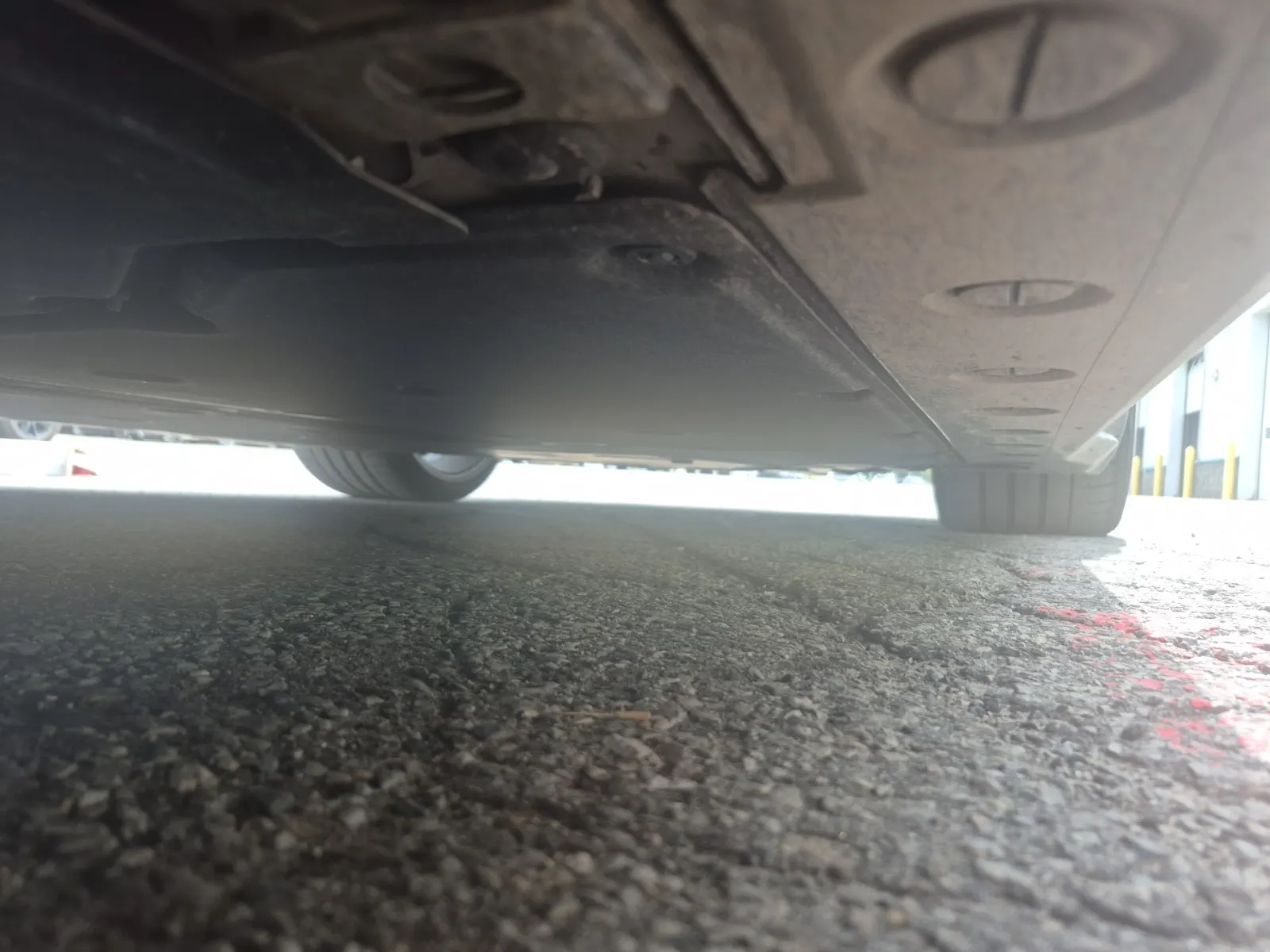 Undercarriage - Driver Photo
