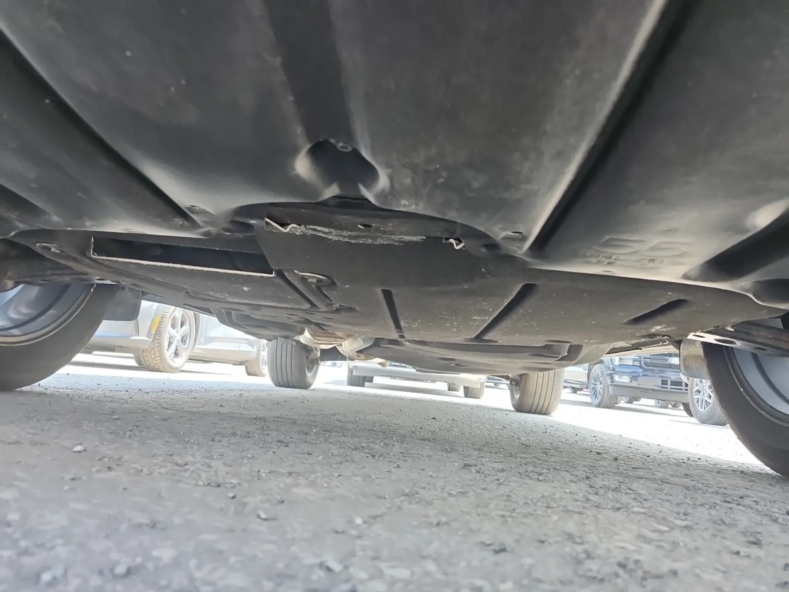 Undercarriage - Front Photo