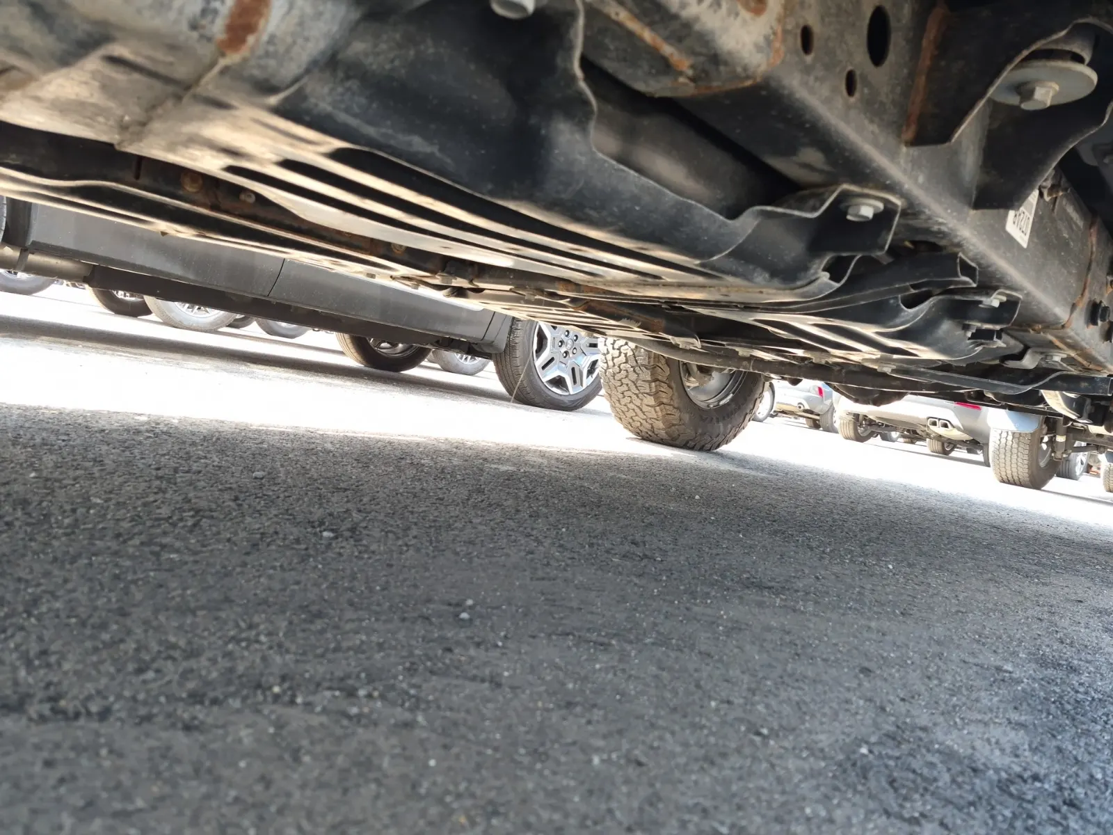 Undercarriage - Passenger Photo