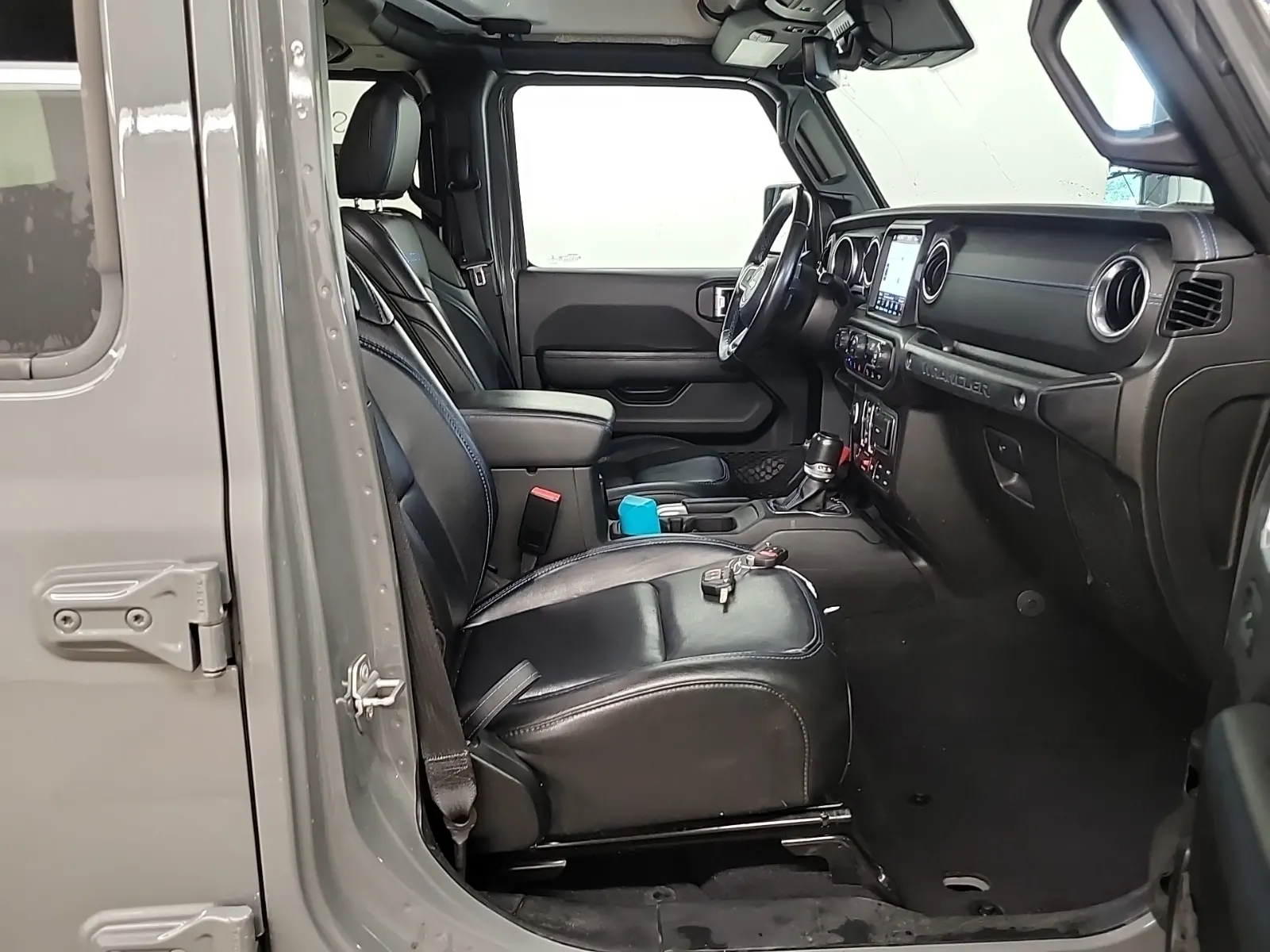 Right Side Interior Photo