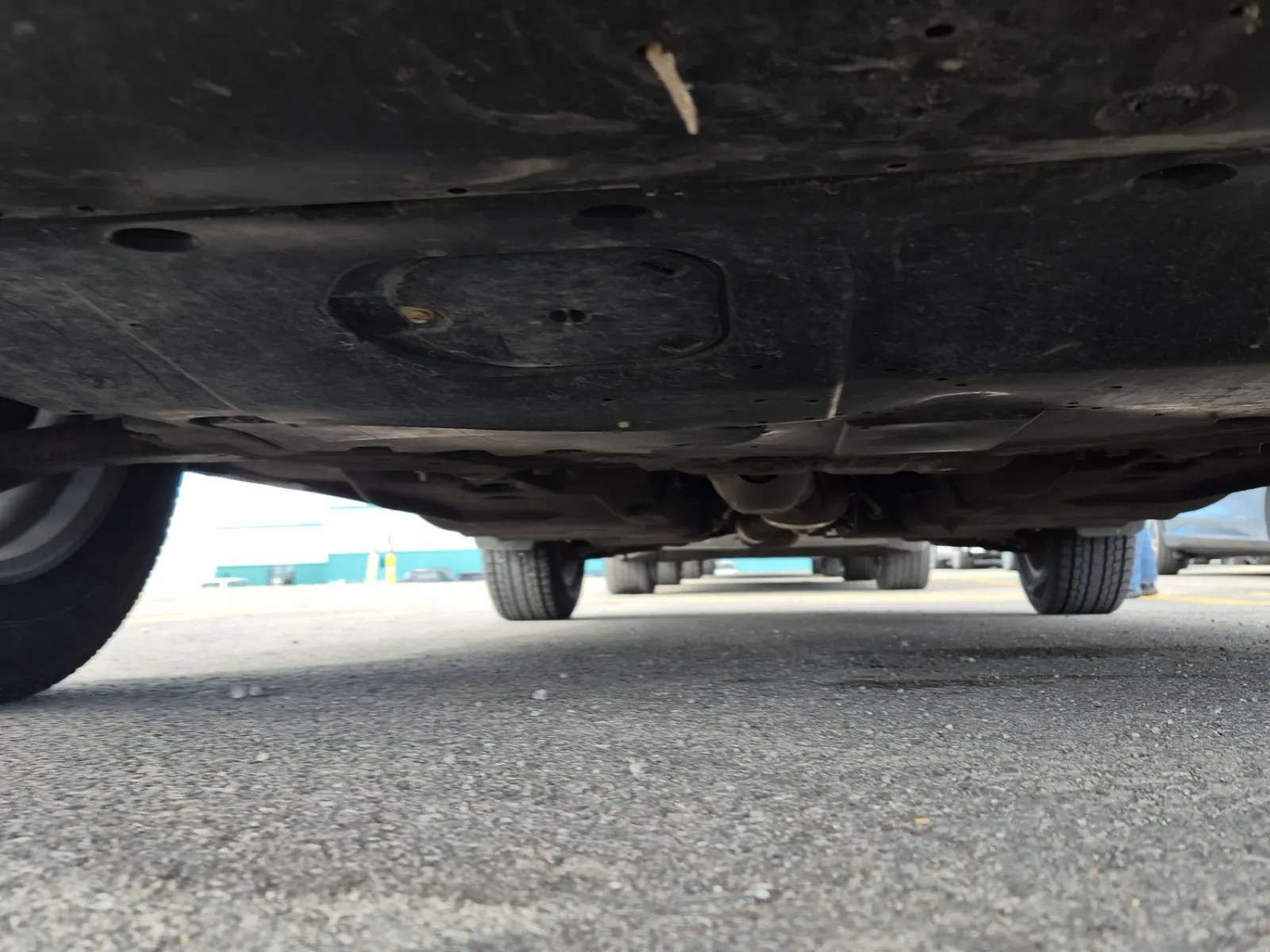 Undercarriage - Front Photo
