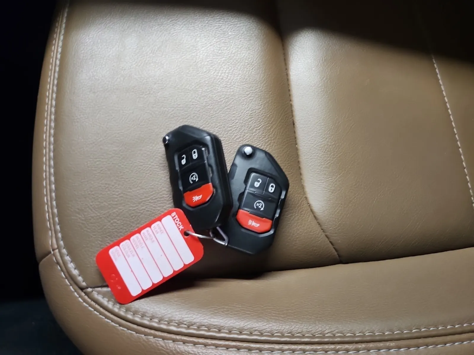 Keys/Fobs/Manual Photo