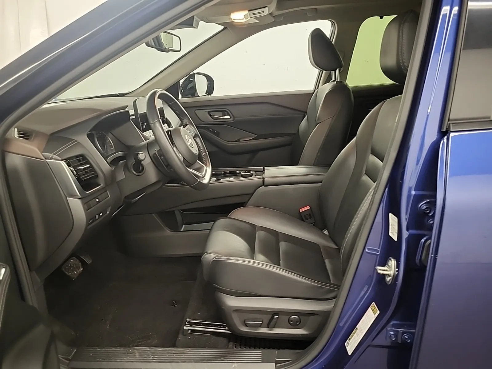 Front Interior Photo