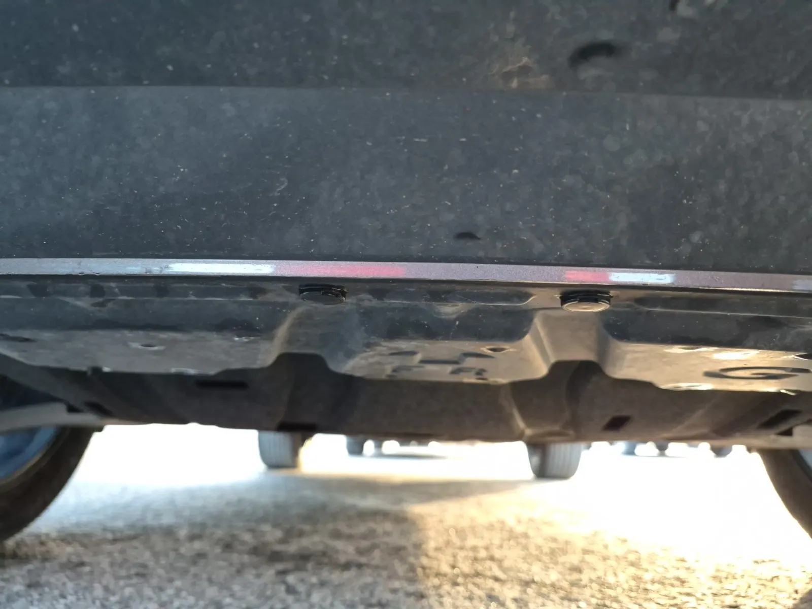 Undercarriage - Front Photo